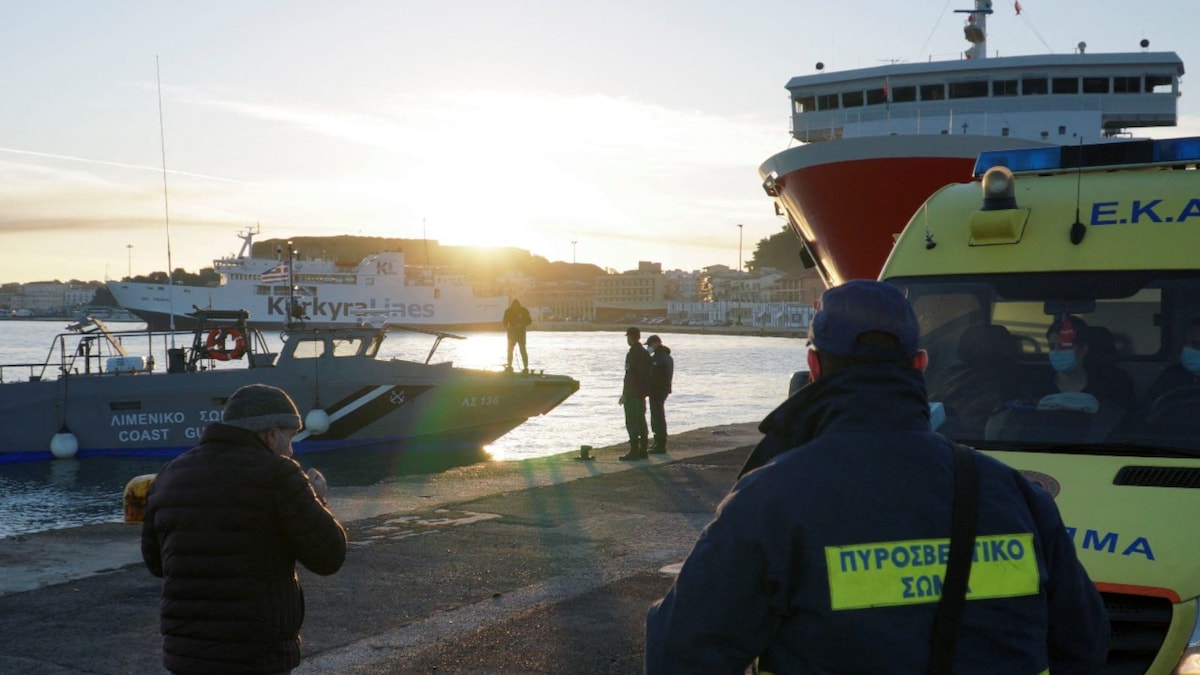 At Least 15 Migrants Dead in Shipwreck off Greek Island Lesbos