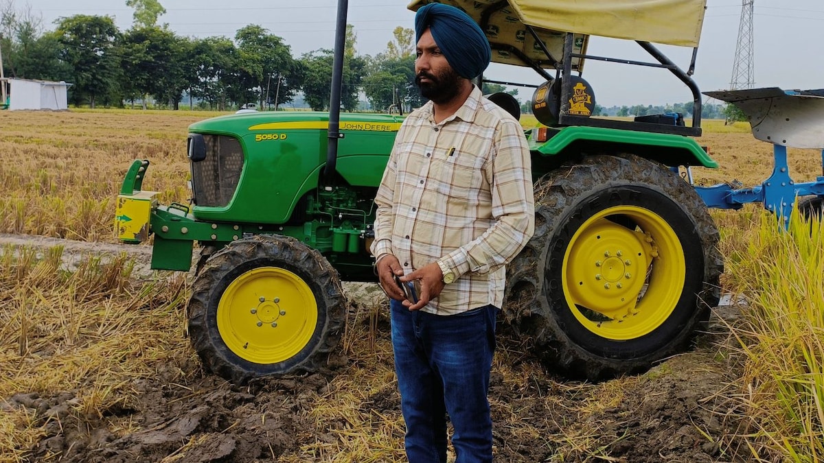 'How Can We Set Fire to Field That Feeds Us?' In Punjab, Some Are Doing Their Bit for Clean Air - News18