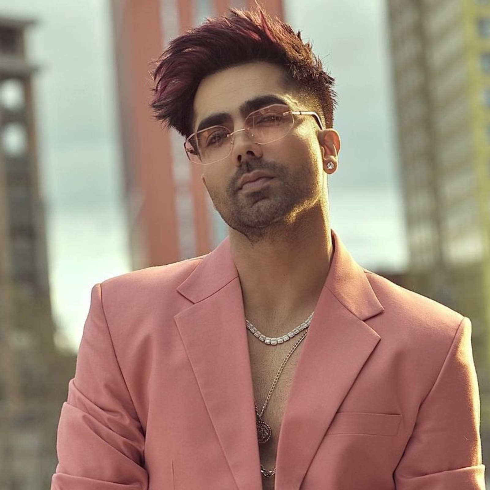 Hardy Sandhu Is Back With New Song & It Has Got 6 Million Views In Just One  Day! - RVCJ Media
