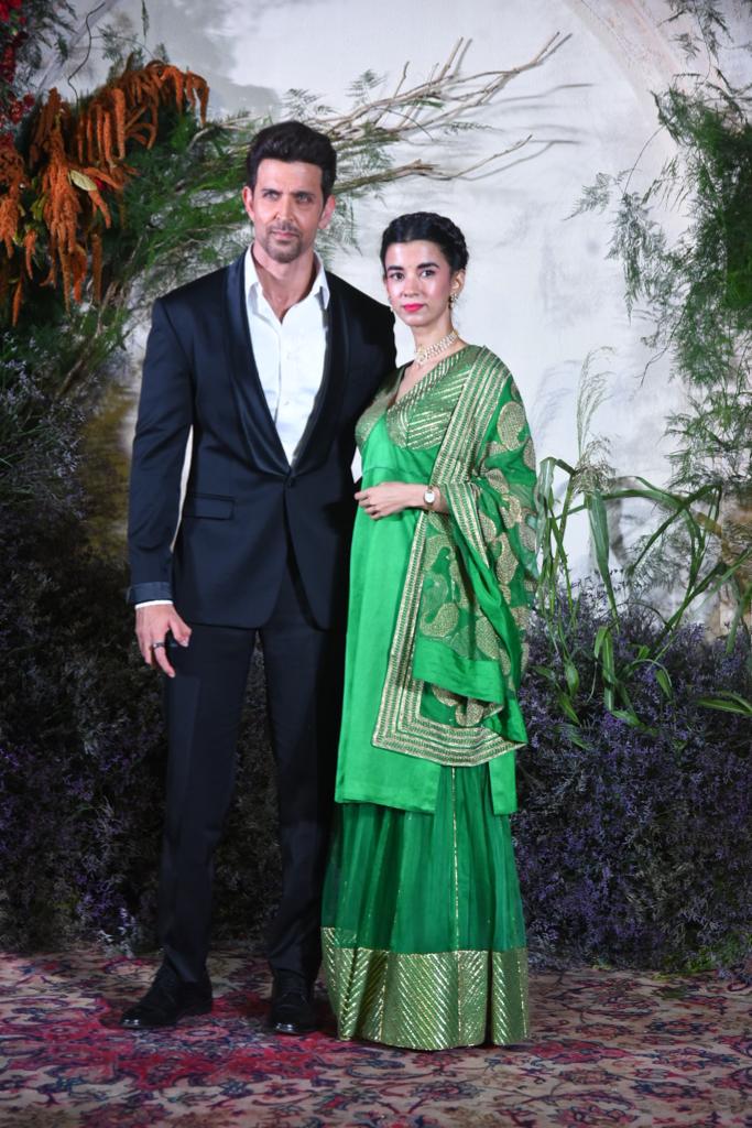 Hrithik Roshan-Saba Azad look gorgeous in their respective outfits. (Photo: Viral Bhayani) 