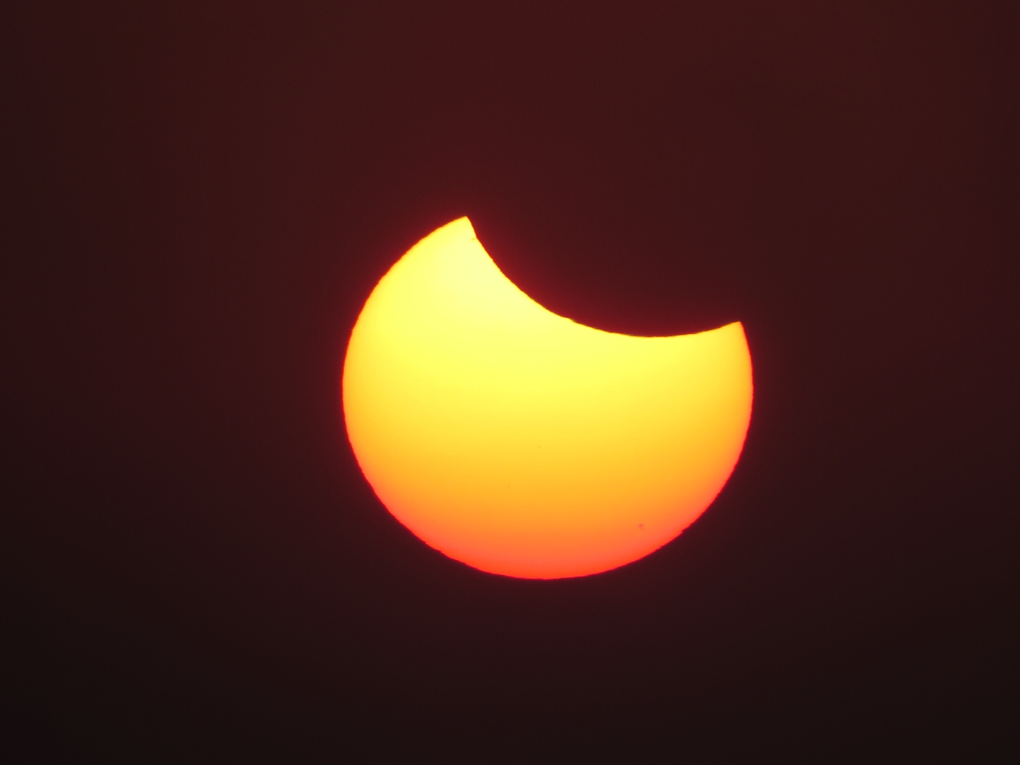Solar Eclipse 2022: Minute-By-Minute Pics Of Surya Grahan Seen From ...