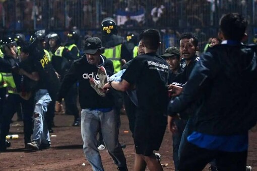 Indonesia Football Stadium Disaster (Twitter) 