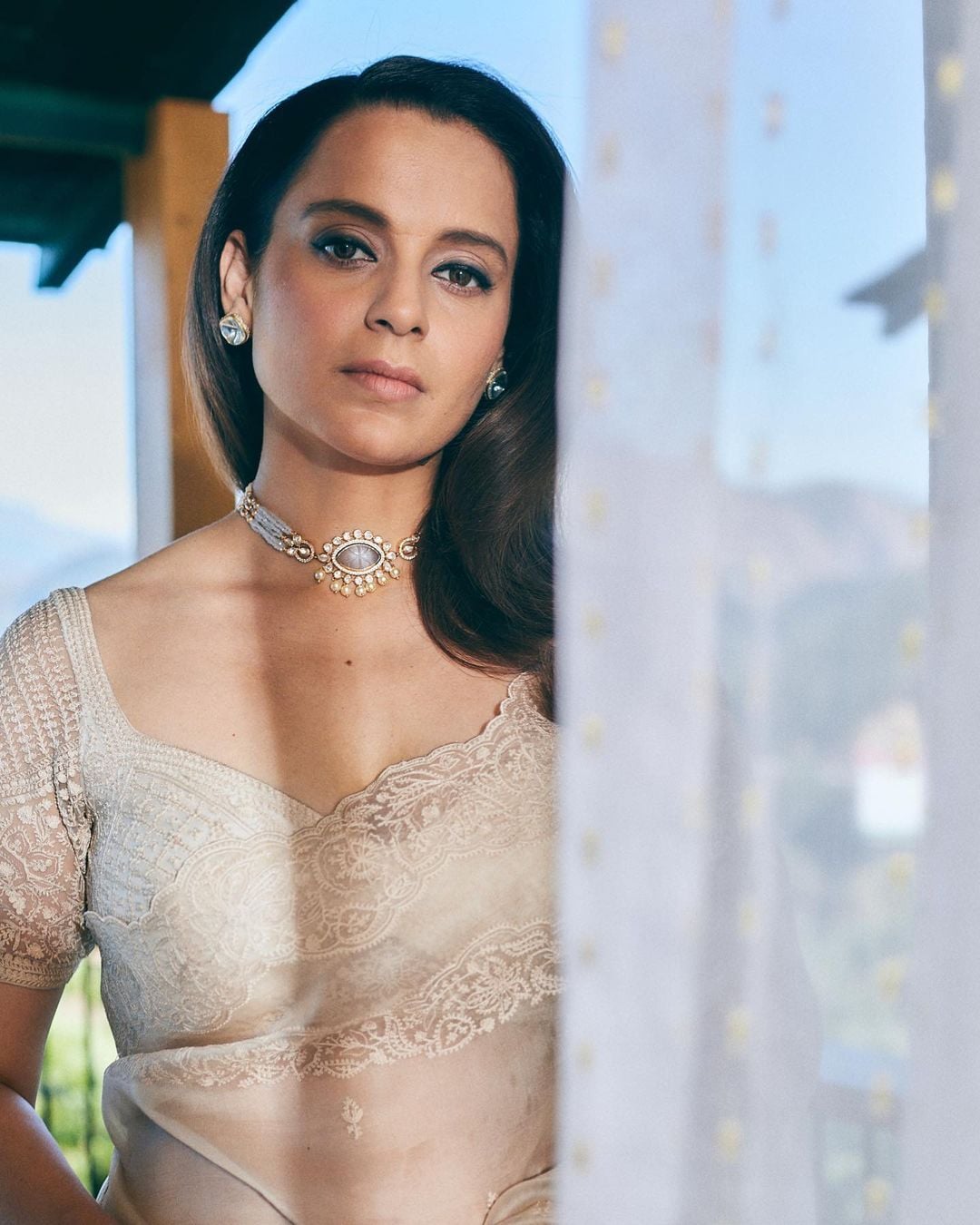 Kangana Ranaut shows off her regal side in sarees | Times of India