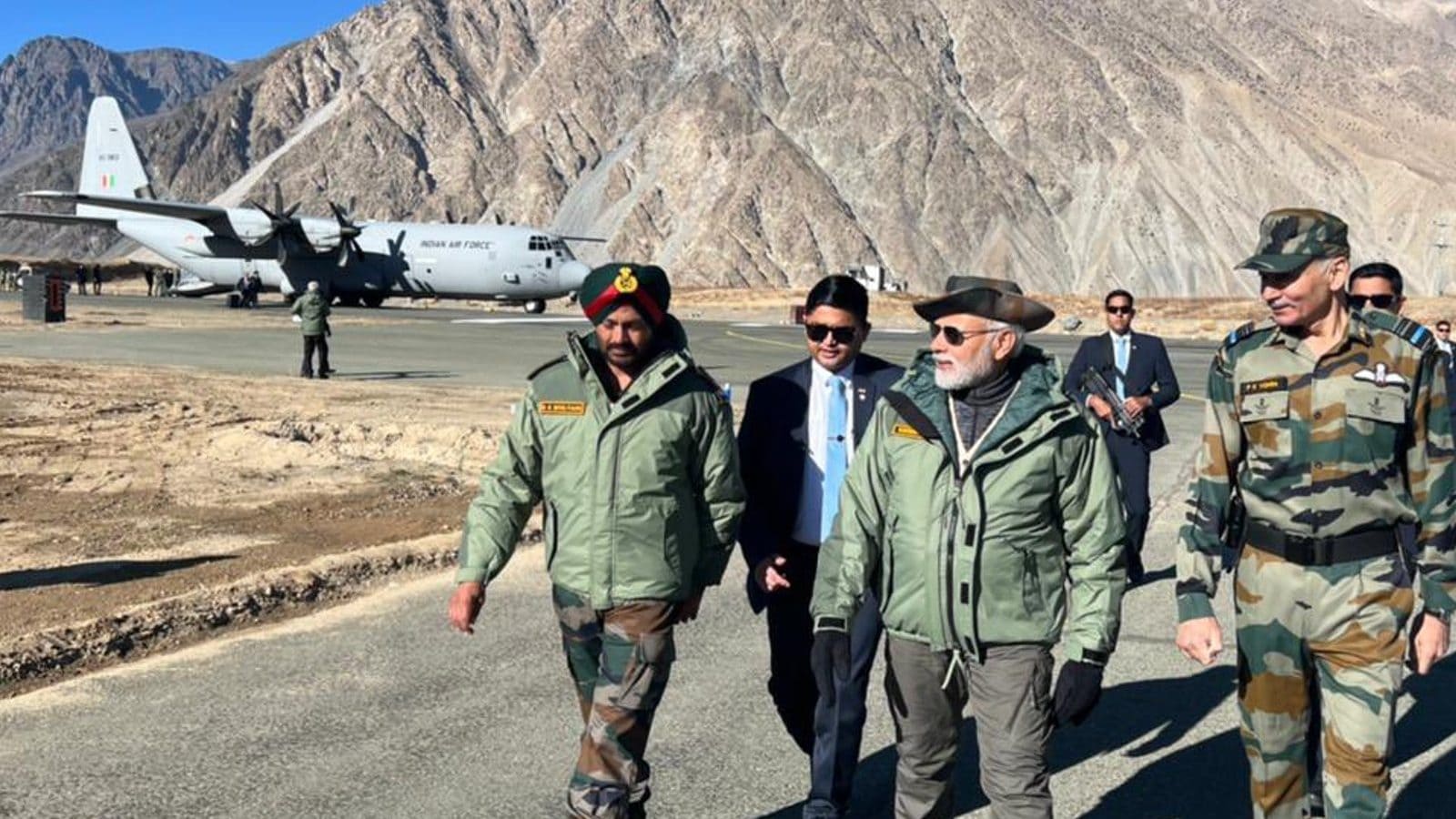 PM Modi Arrives in Kargil, to Celebrate Diwali with Soldiers