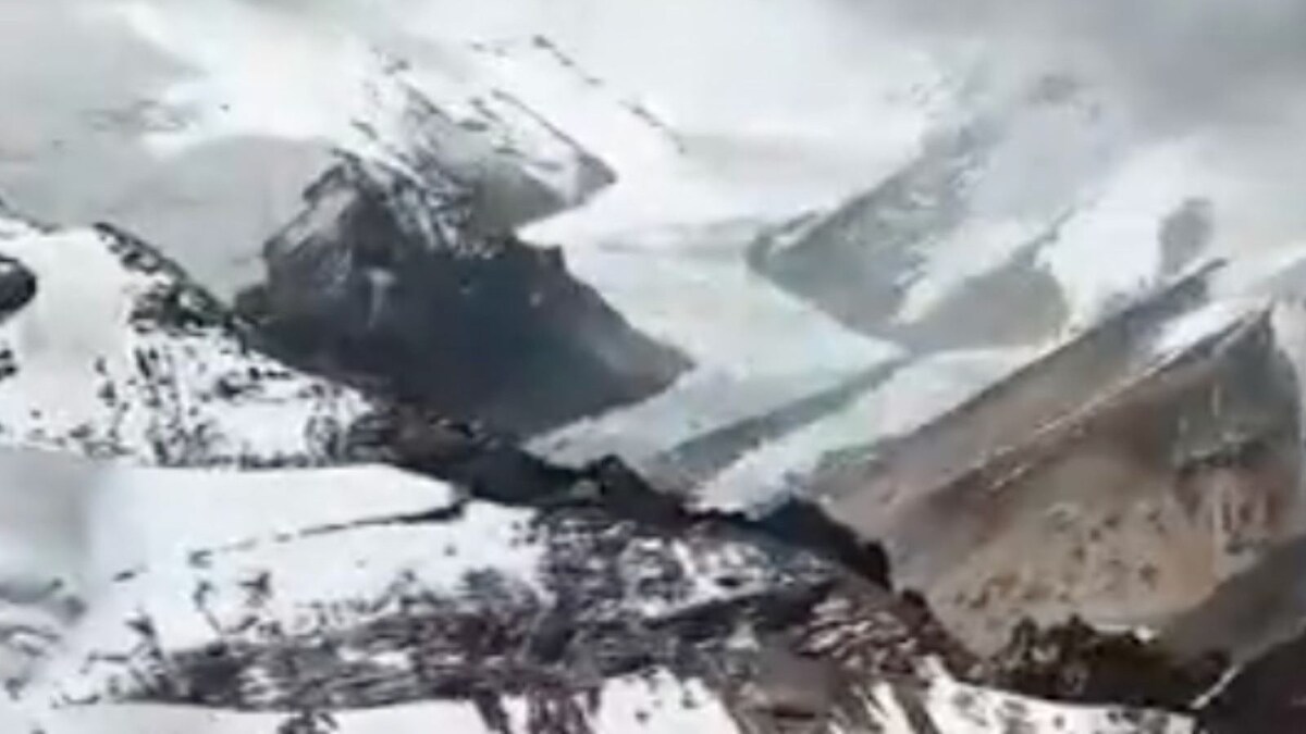 Harsh Goenka Shares Drone Footage of Mount Everest, Netizens Left