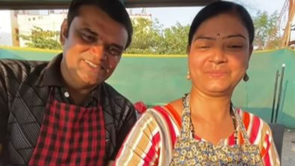 This Hearing, Speech-impaired Couple is Running a Wholesome Pani Puri Stall in Nashik