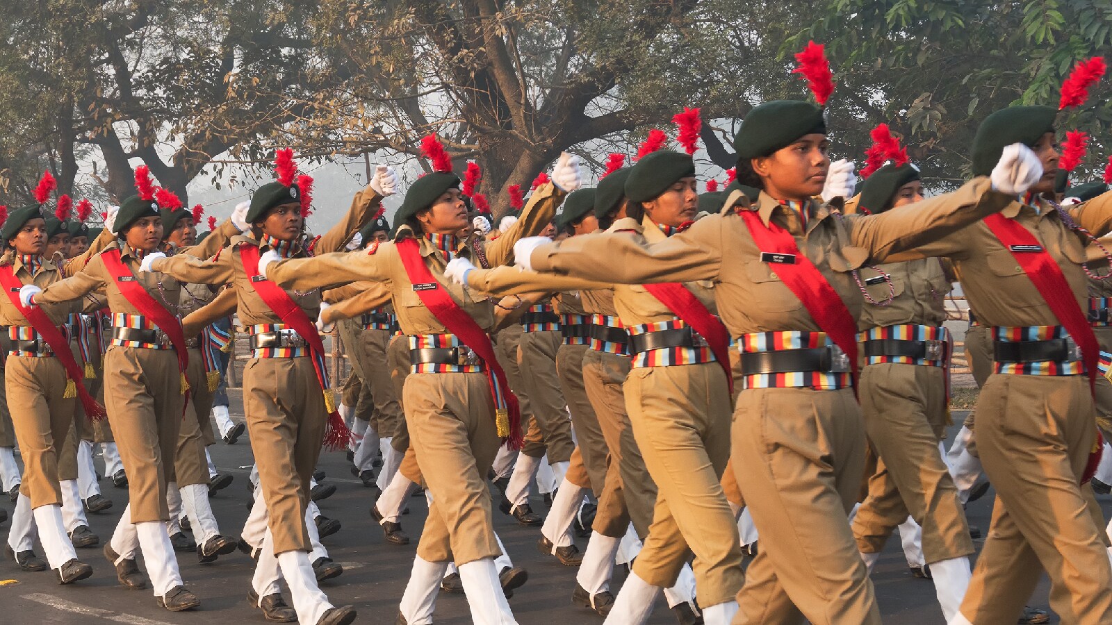 PM Modi Exhorts NCC Cadets NSS Volunteers To Build India For Future