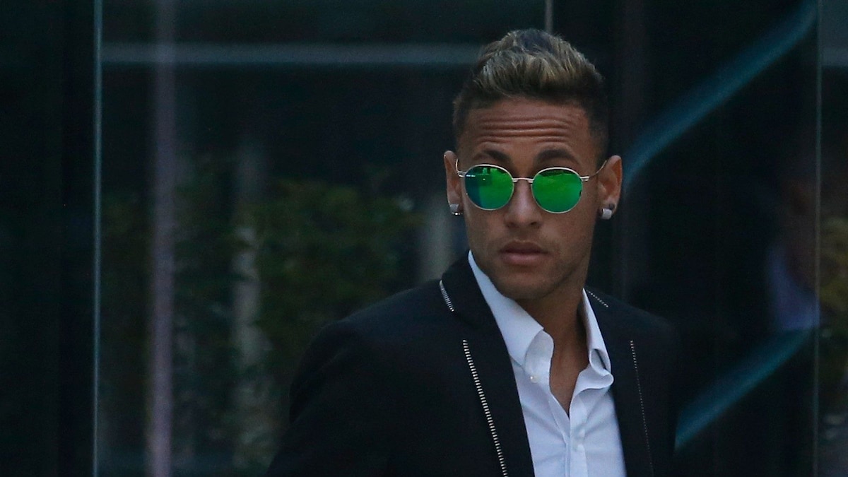 Neymar Faces Fraud Trial for Transfer From Santos to Barcelona