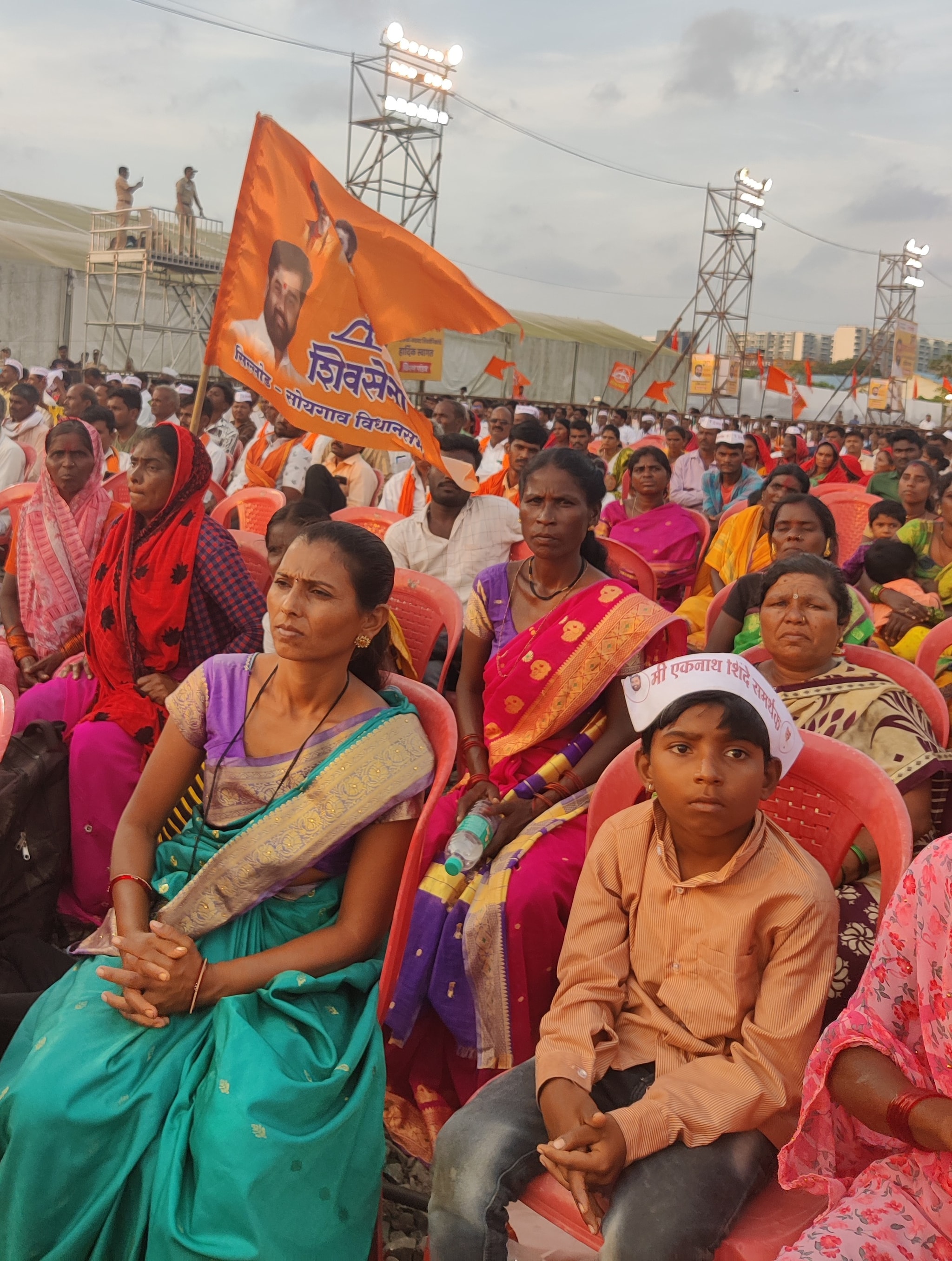 Supporters of Maharashtra Chief Minister Eknath Shinde attend his Dussehra rally.  (Shubham Chohan/News18)