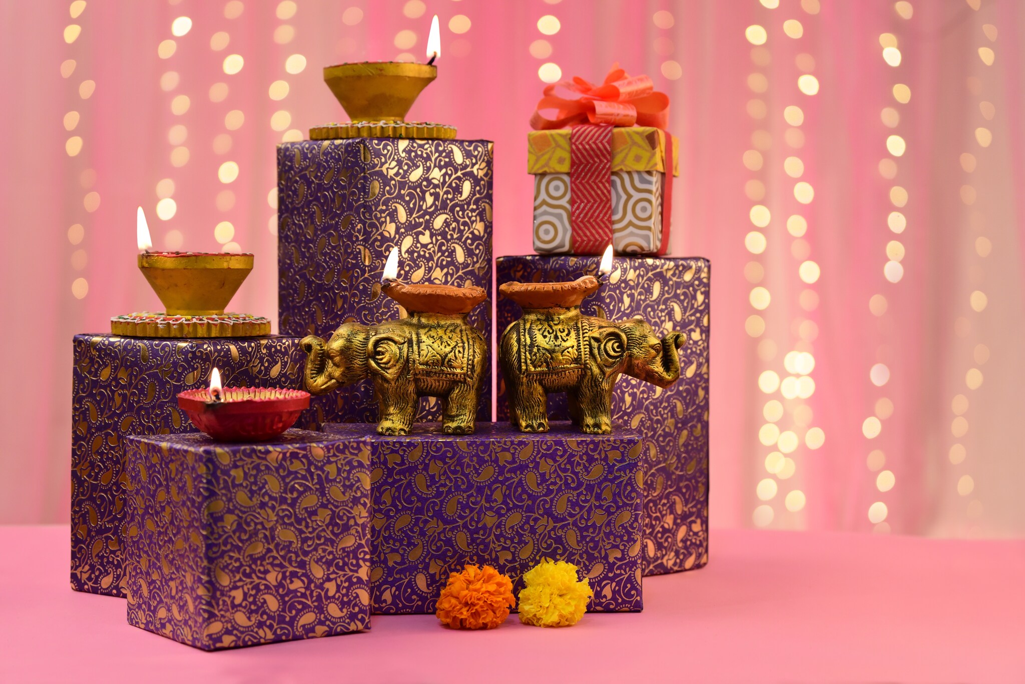 Discover The Perfect Diwali Gift Box Online - Angroos