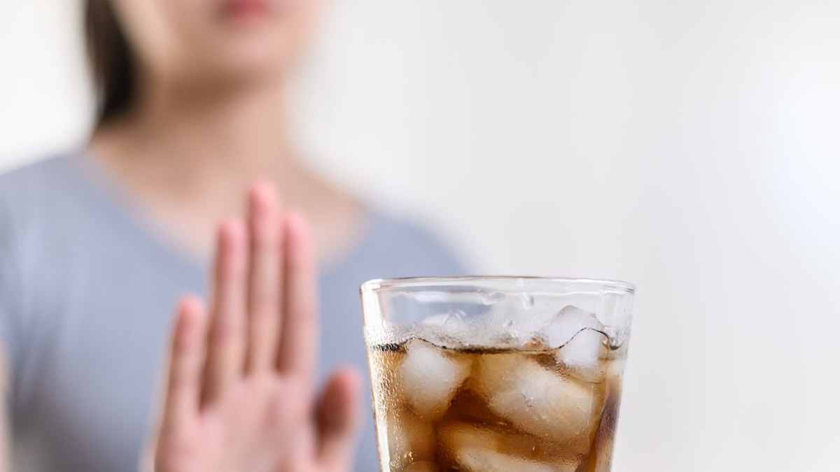 Drinking Diet Soda With Roasted Snacks, Fried Frozen Food A Health Hazard