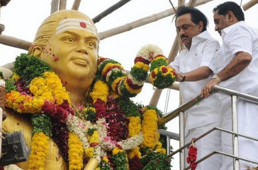 Statue of Ukkirapandi Muthuramalinga Thevar, fondly known as Pasumpon Muthuramalinga Thevar, being garlanded by Tamil Nadu chief minister MK Stalin