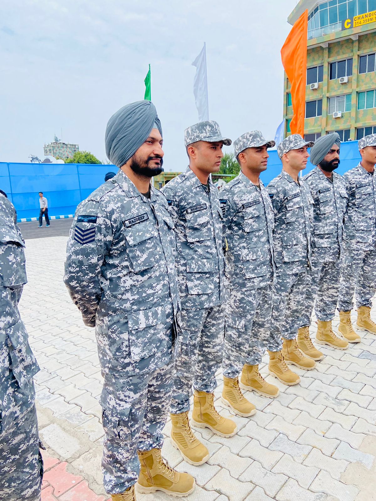 The new IAF combat uniform : r/IndianDefense