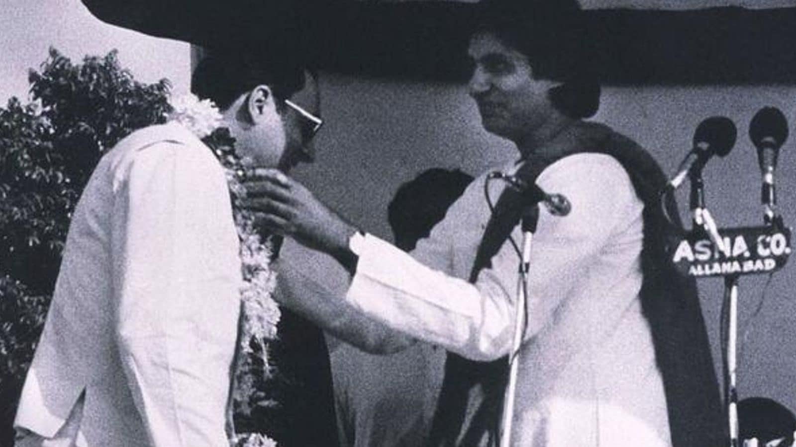 On Big B’s 80th Birthday, Bachchans’ Tryst With Politics