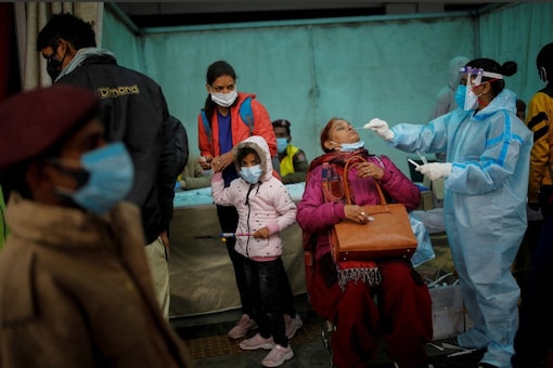 ˹ҷҸóآ纵ҧҷͺ coronavirus ҡ˭ԧʶҹö㹹  (Reuters/FILE/Adnan Abidi)