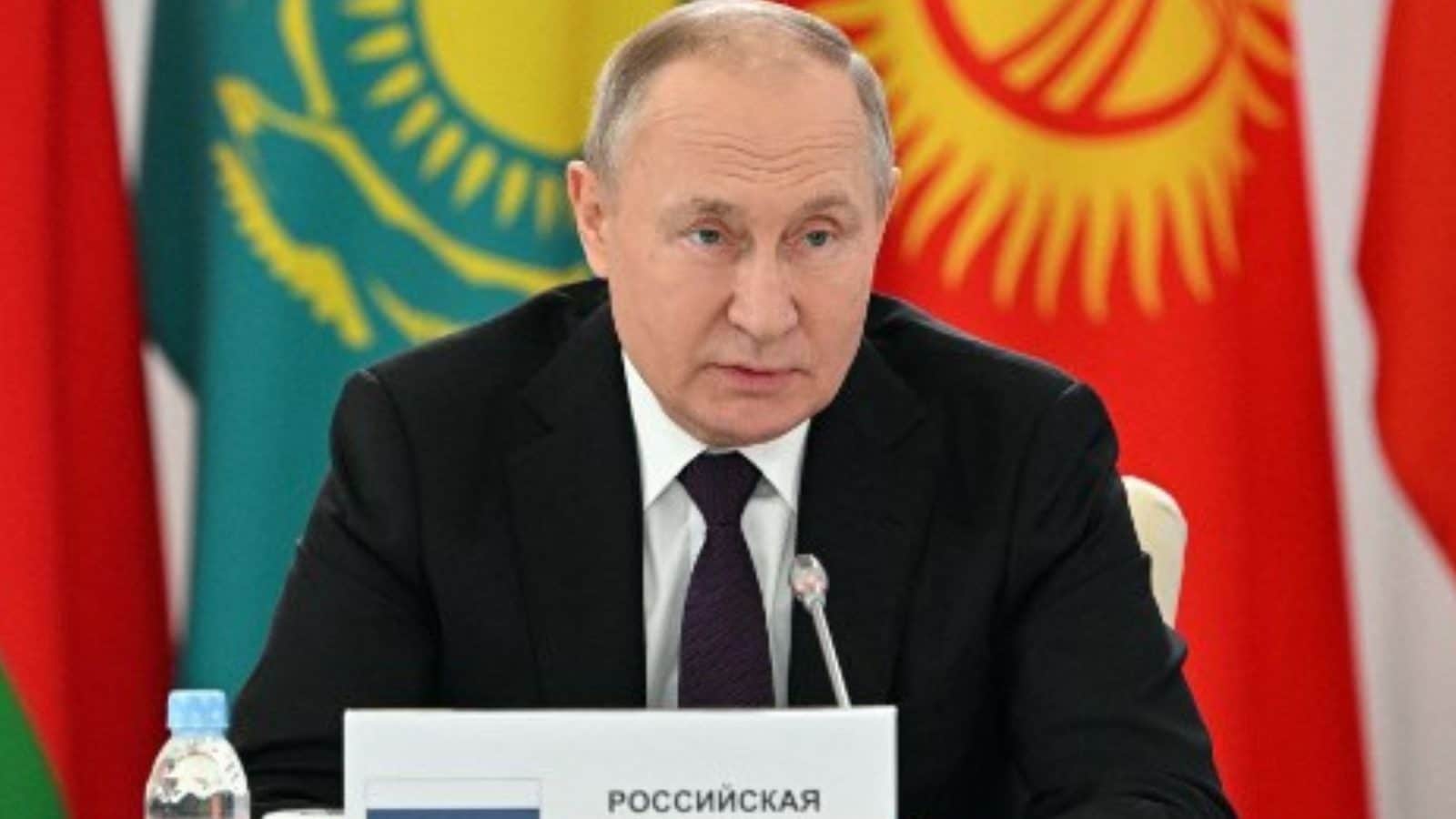 पुतिन ने पश्चिम के खिलाफ जवाबी कार्रवाई की, प्राइस कैप लागू करने वाले देशों के लिए रूसी तेल पर प्रतिबंध लगाया