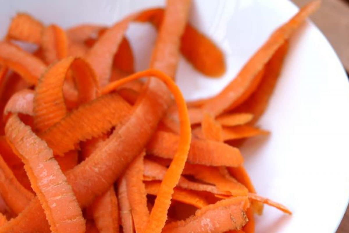 Peeling Carrots, How to Peel a Carrot