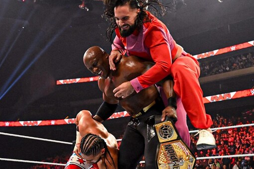 Seth “Freakin” Rollins  Matt Riddle դǹҧ WWE Raw Monday Night (WWE Image)