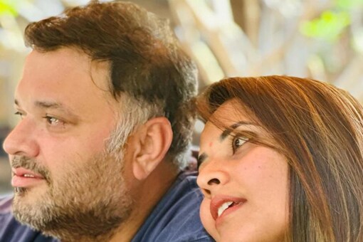 Pushpa Star Anasuya Bharadwaj's Breathtaking Photo With Husband Viral, Know  Who Clicked