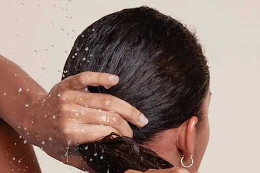 Is It Advisable To Wash One's Hair Every Day? Experts Answer