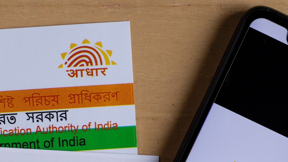 Verify Aadhaar Before Accepting It As Proof of Identity: UIDAI To States