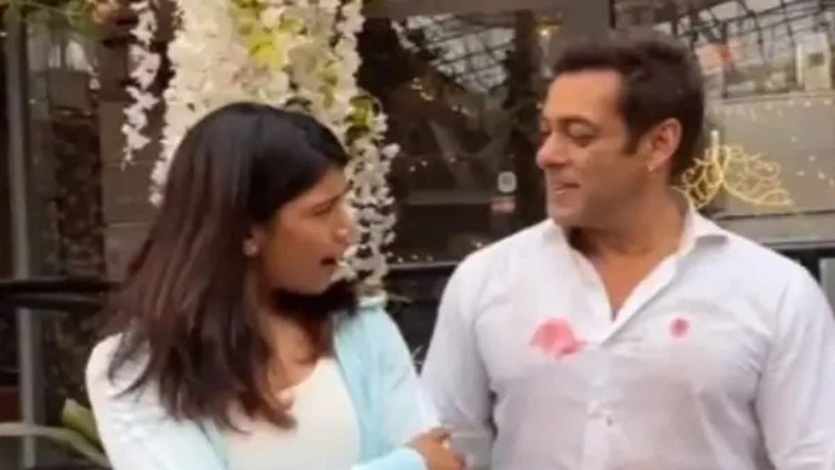 Viral! Salman Khan Dances To Saathiya With Boxer Nikhat Zareen, She Calls It 'Dream Come True'