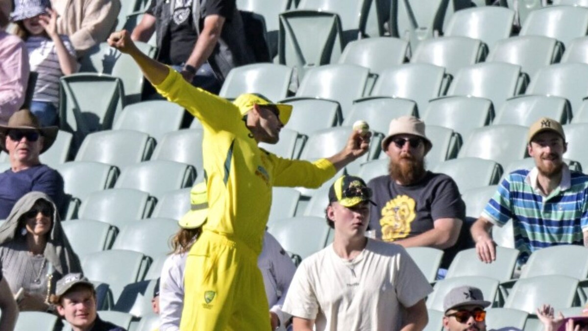 Watch Ashton Agar Pulls off a Stunning Effort to Save a Certain Six in