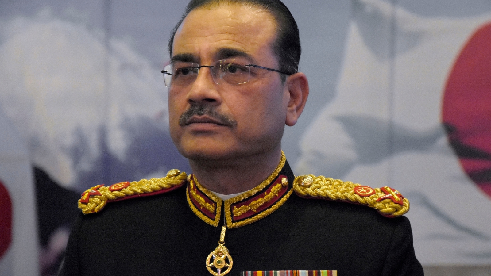 Top Pak Generals Seek Early Retirement After Appointment of Gen Munir as Army Chief
