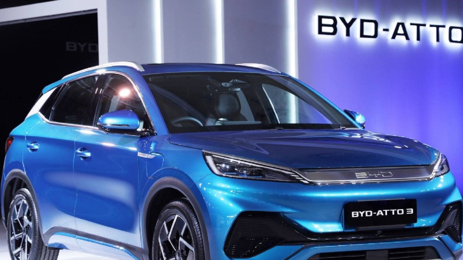 byd-auto-remains-ev-market-leader-widens-leadership-gap-with-tesla-in