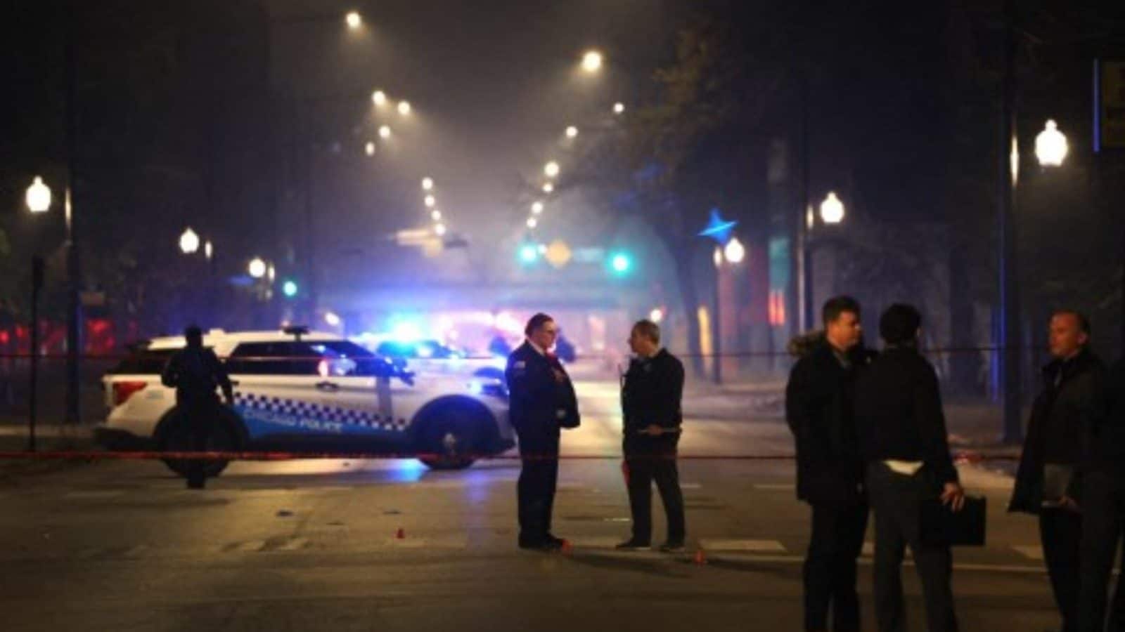 15 Injured in Chicago Driveby Shooting on Halloween Night, Killer On