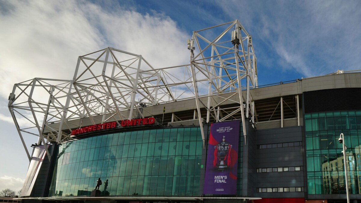 Glazer Family Set To Sell Manchester United In Its Entirety: Report