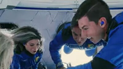 'Dude Perfect' YouTuber Jets Off to Space With Free Ticket Aboard Blue ...