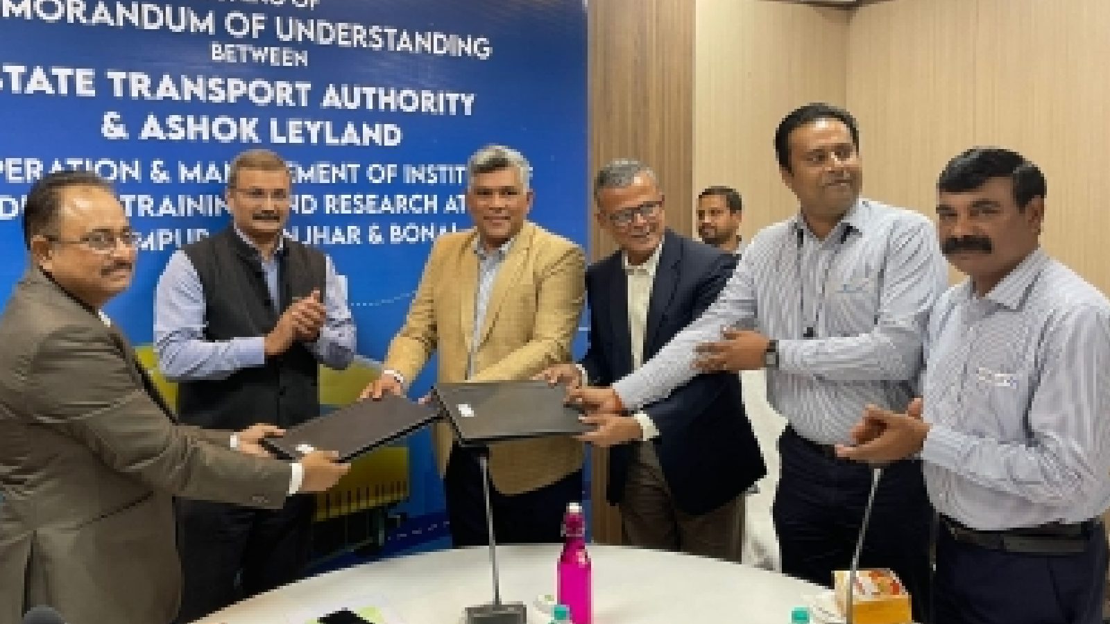 Odisha Signs MoU with Ashok Leyland For 3 Institutes of Driving