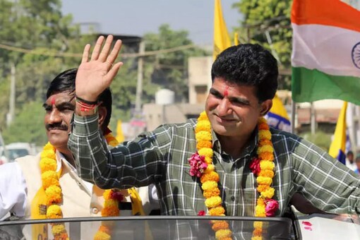 Isudan Gadhvi is Aam Aadmi's Gujarat chief ministerial face. (Twitter/@AAPGujarat )