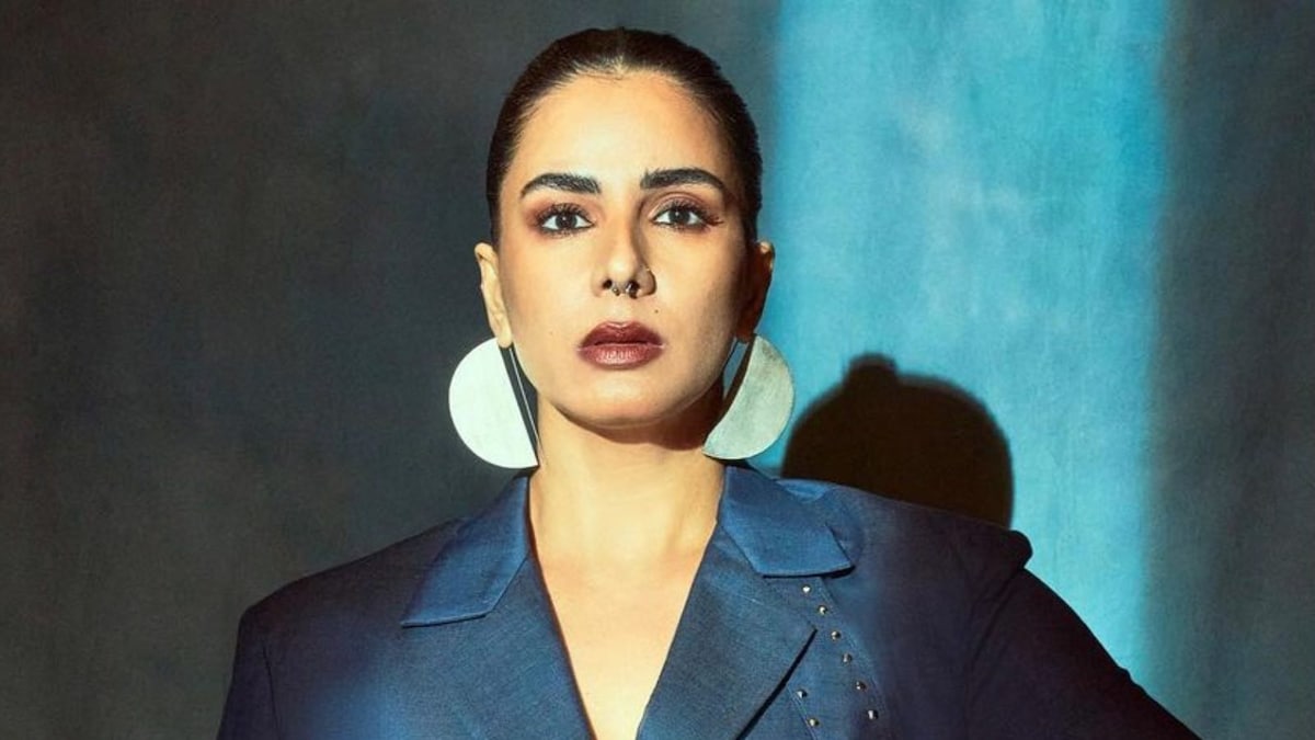 Kirti Kulhari Reveals How Ex-Husband Made Her Comfortable With Sex Scenes In Four More Shots Please