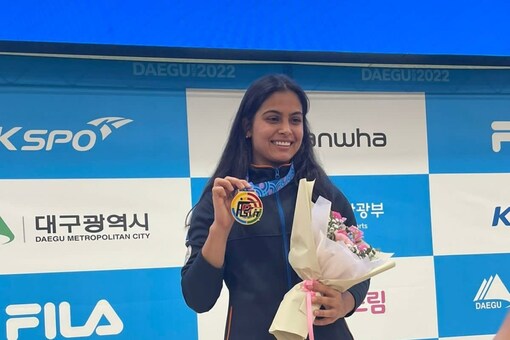 Manu Bhaker (Twitter) 