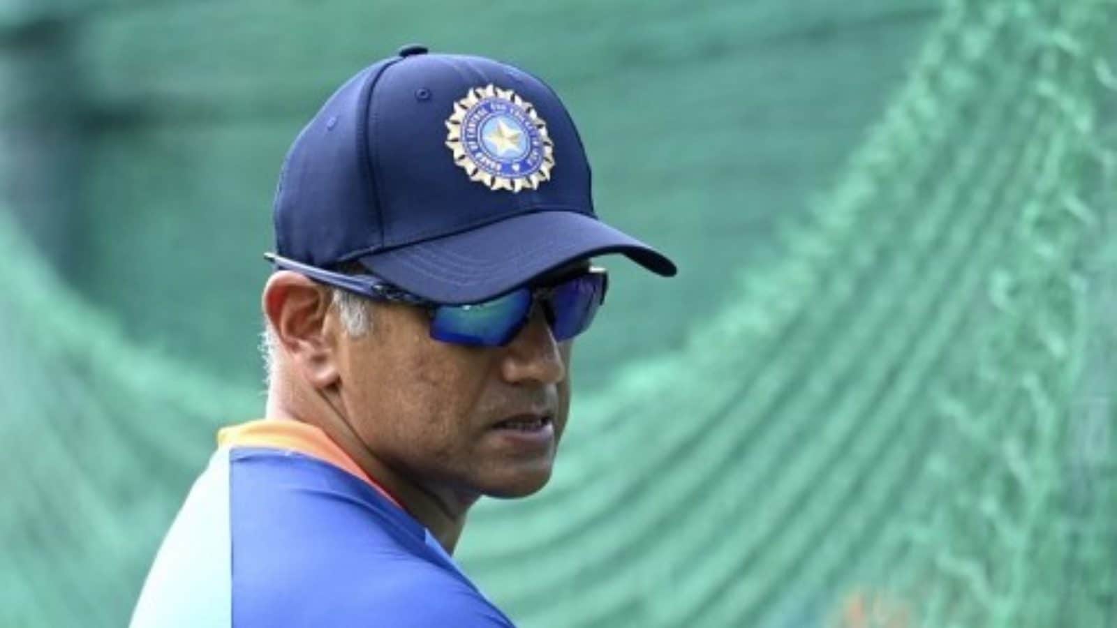IND vs SL 3rd ODI: India Coach Rahul Dravid Unwell, Likely to Return to Bengaluru for Health Issue – Report
