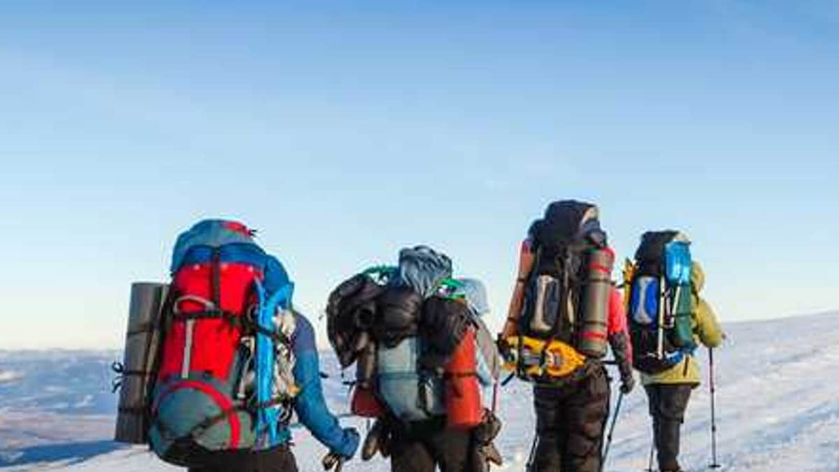 Planning a Winter Trek? Here’s a Checklist of All Essentials You Must Pack