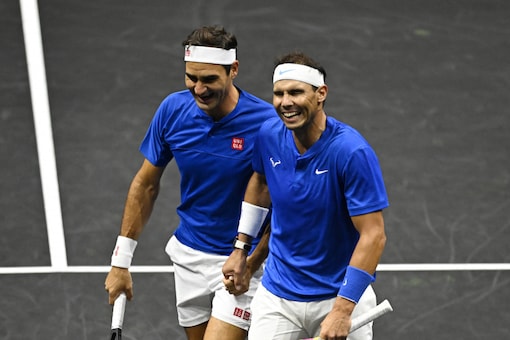 Rafael Nadal and Roger Federer (Reuters)