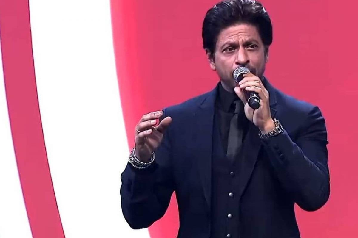 Shah Rukh Khan Receives First Global Icon of Cinema and Cultural Narrative Award In UAE