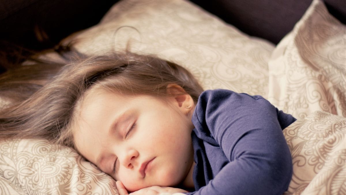 5 Healthcare Tips To Keep Your Kid Away From Winter Diseases