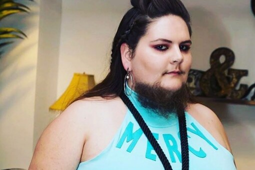 Woman Shaving Face Since Teenage Years Finally Embraces Her Beard Woman Shaving Face Since Teenage Years Finally Embraces Her Beard