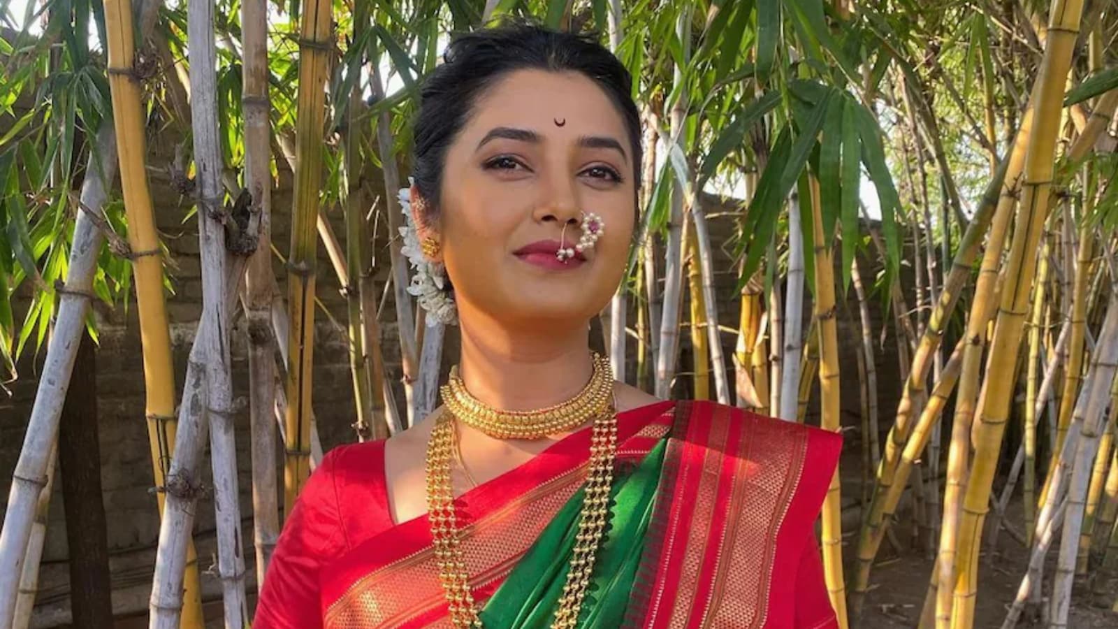 Nauvari look - Sayali's Makeover | Facebook