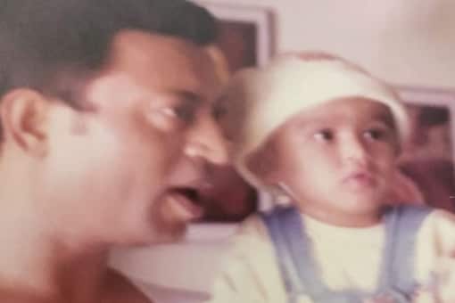 Little Baabil Khan with father Irrfan Khan on his sets.