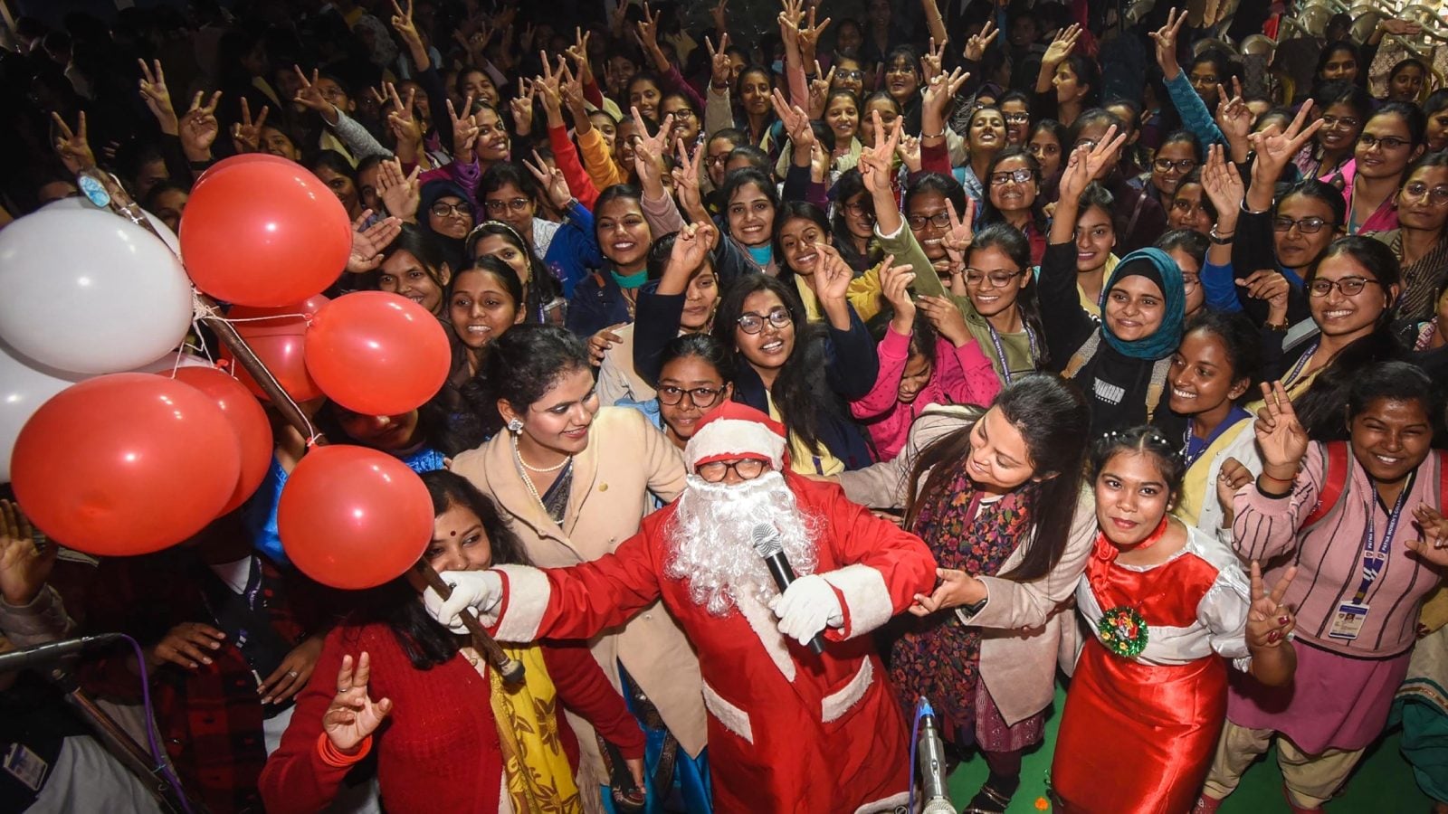 'India Land of Saints, Not Santa': VHP Warns MP Schools Against ...