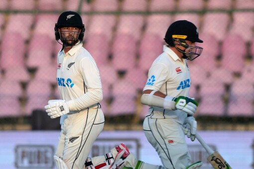 New Zealand openers Devon Conway and Tom Latham (AP Image)