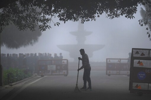 Earlier, the weather department had confirmed that temperature would go as low as 4°C by January 2 in Delhi. (AP)