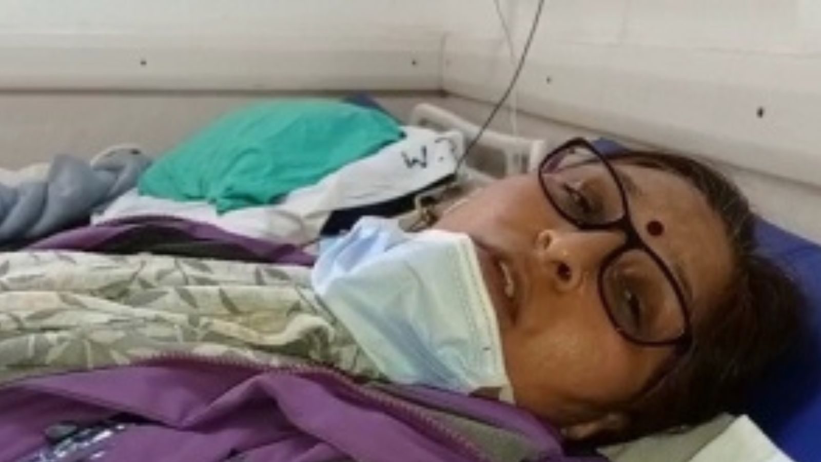 ग्रेटर नोएडा: अवैध निर्माण का विरोध करने पर पड़ोसियों ने महिला डॉक्टर की पिटाई की