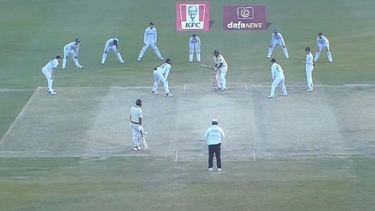 Pic of All England Players in One Frame Goes Viral After Epic Rawalpindi Test Against Pakistan