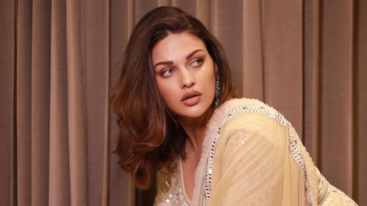 Bigg Boss 13 Fame Himanshi Khurana Makes Big Allegation, Says 'Makers Have Their Favourites'